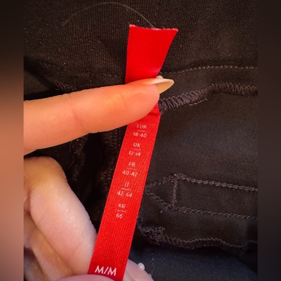 SPANX "The Perfect Pant" in the ankle-length, back-seam skinny style - Picture 6 of 6